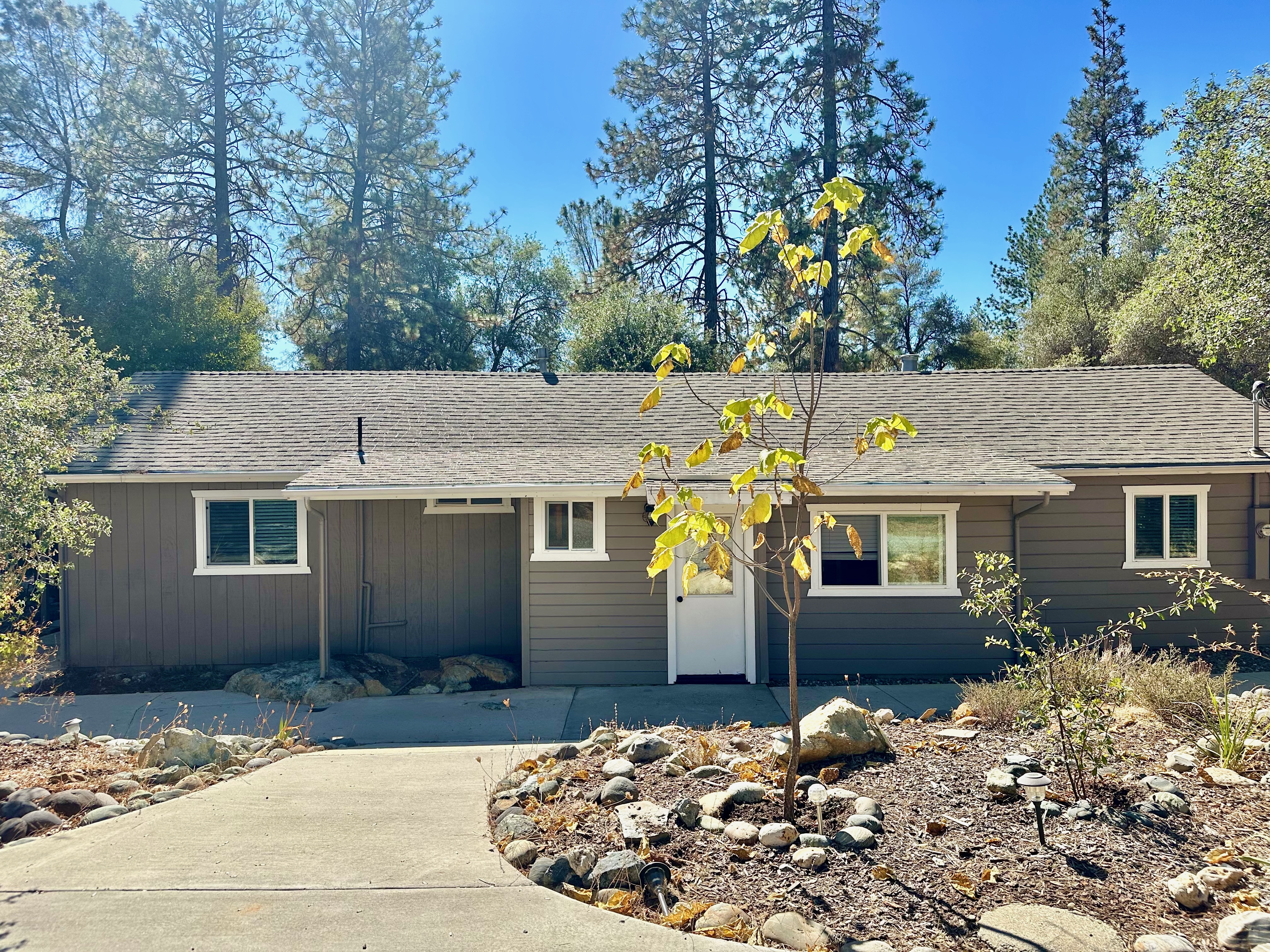 FOR RENT: 13372 Toad Lane, Grass Valley, CA 95949